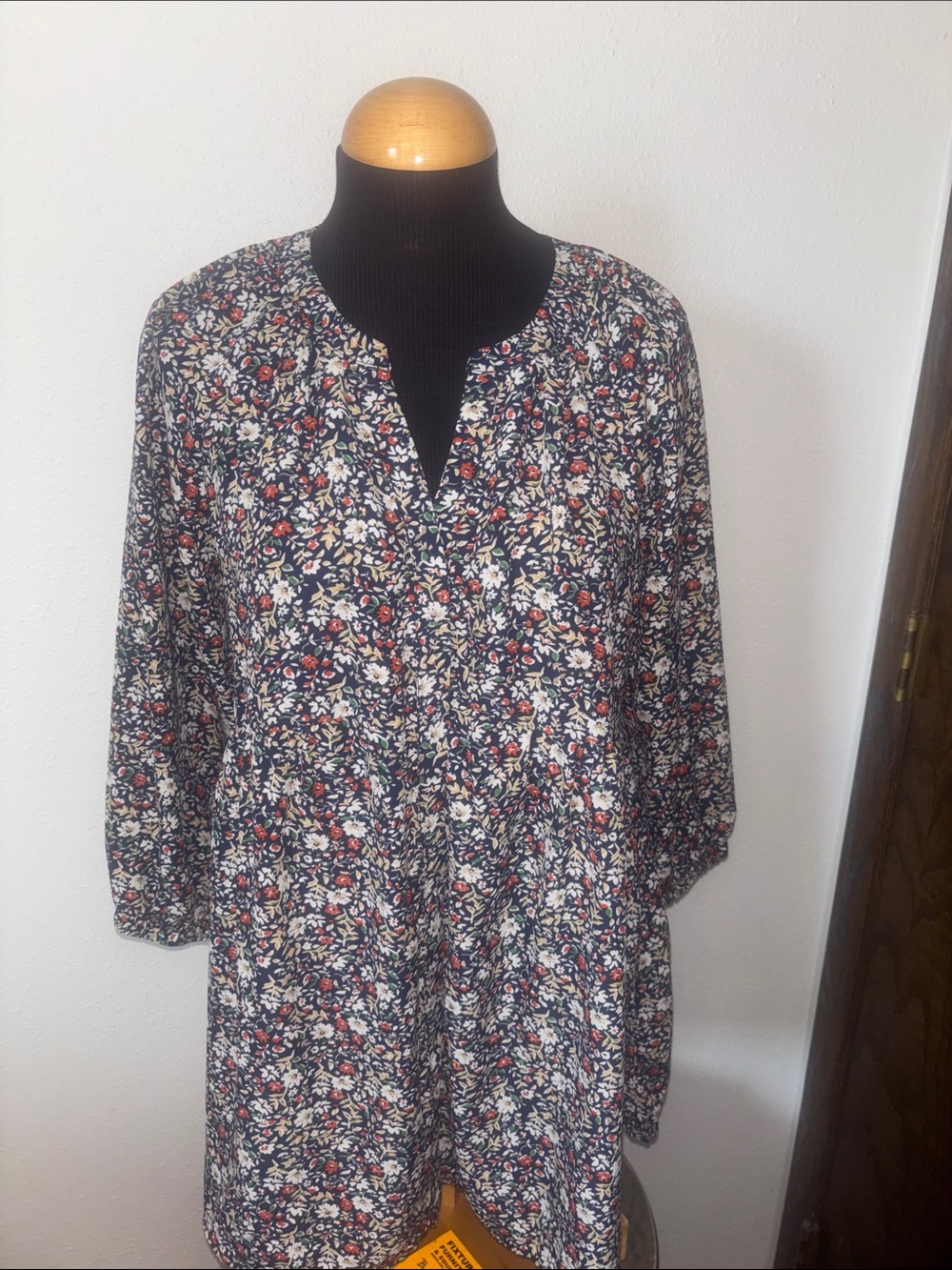 Melloday Floral Split V Neck Tunic Top size Large